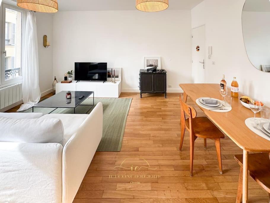 Le Petit Saint Louis Apartment Versailles Bagian luar foto