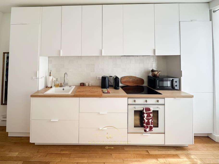 Le Petit Saint Louis Apartment Versailles Bagian luar foto