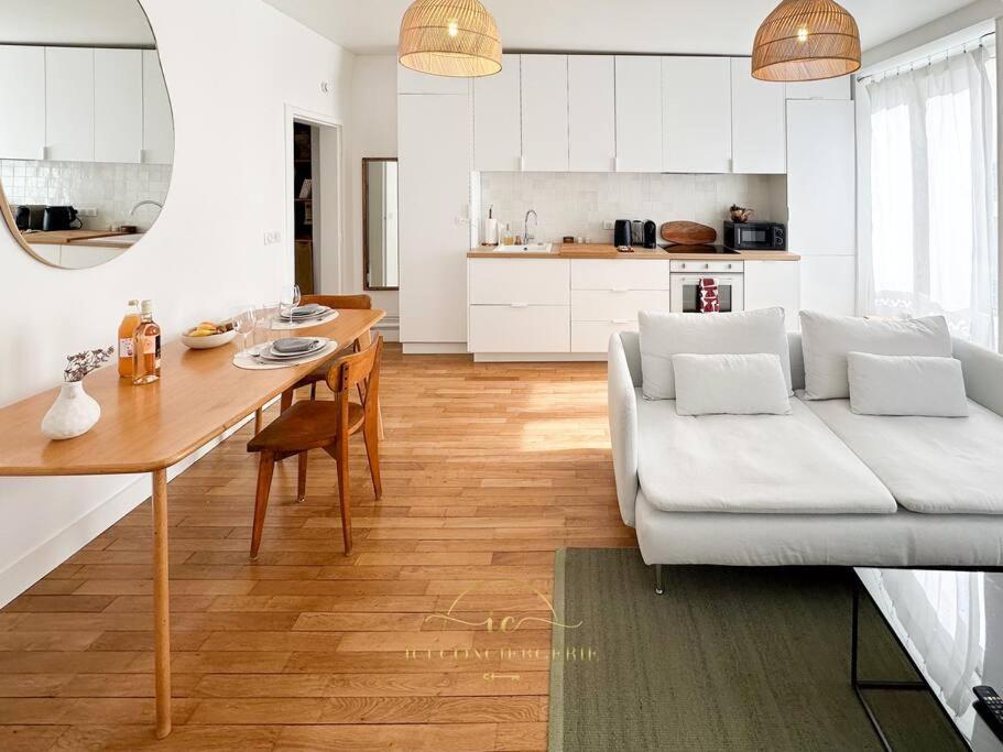 Le Petit Saint Louis Apartment Versailles Bagian luar foto