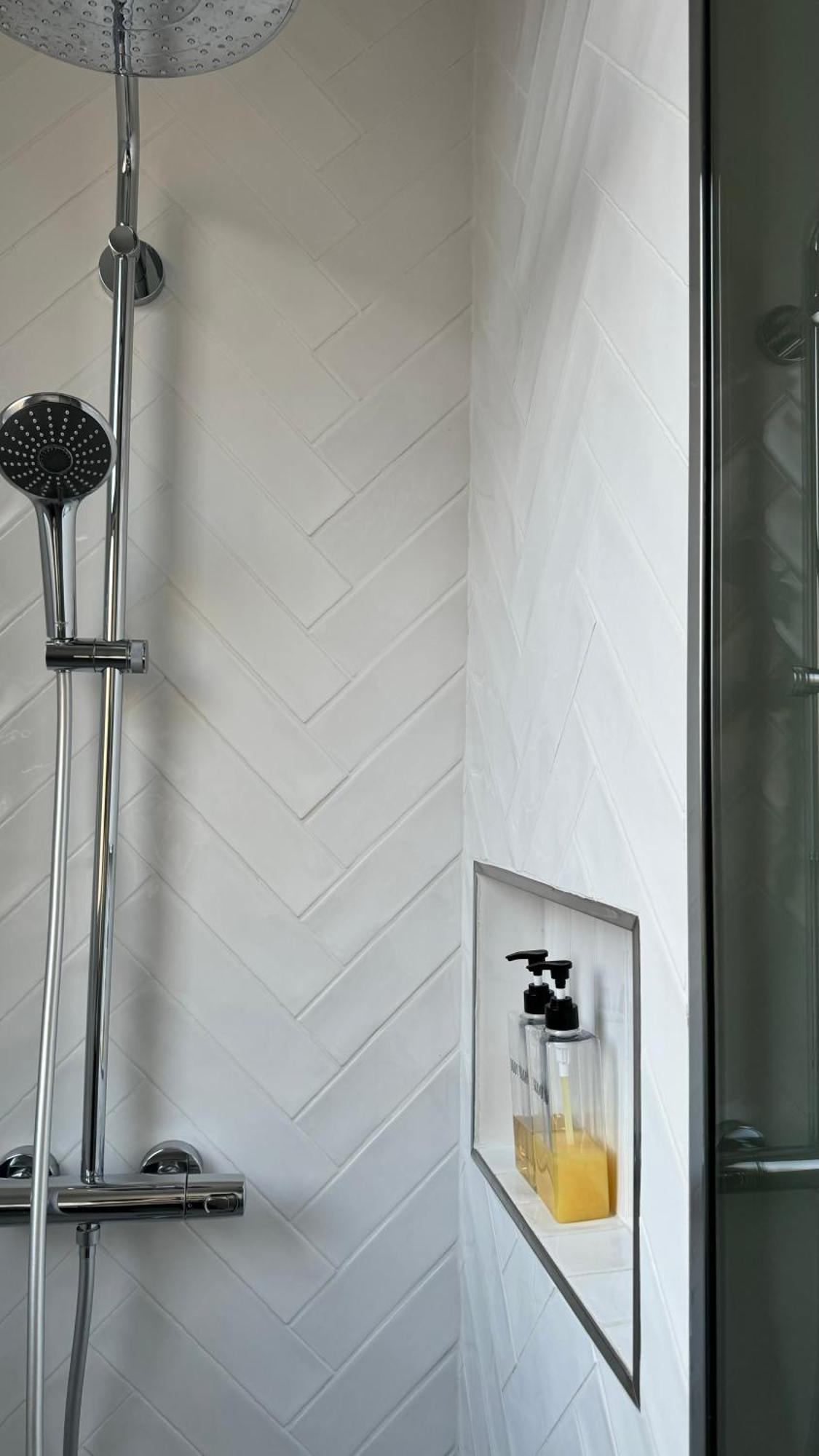 Le Petit Saint Louis Apartment Versailles Bagian luar foto